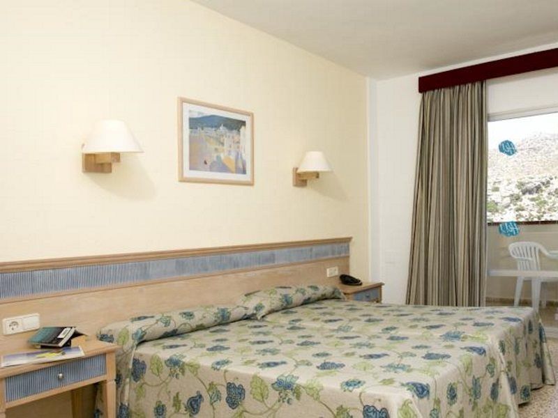 Globales Simar Hotel Cala San Vicente  Exterior photo