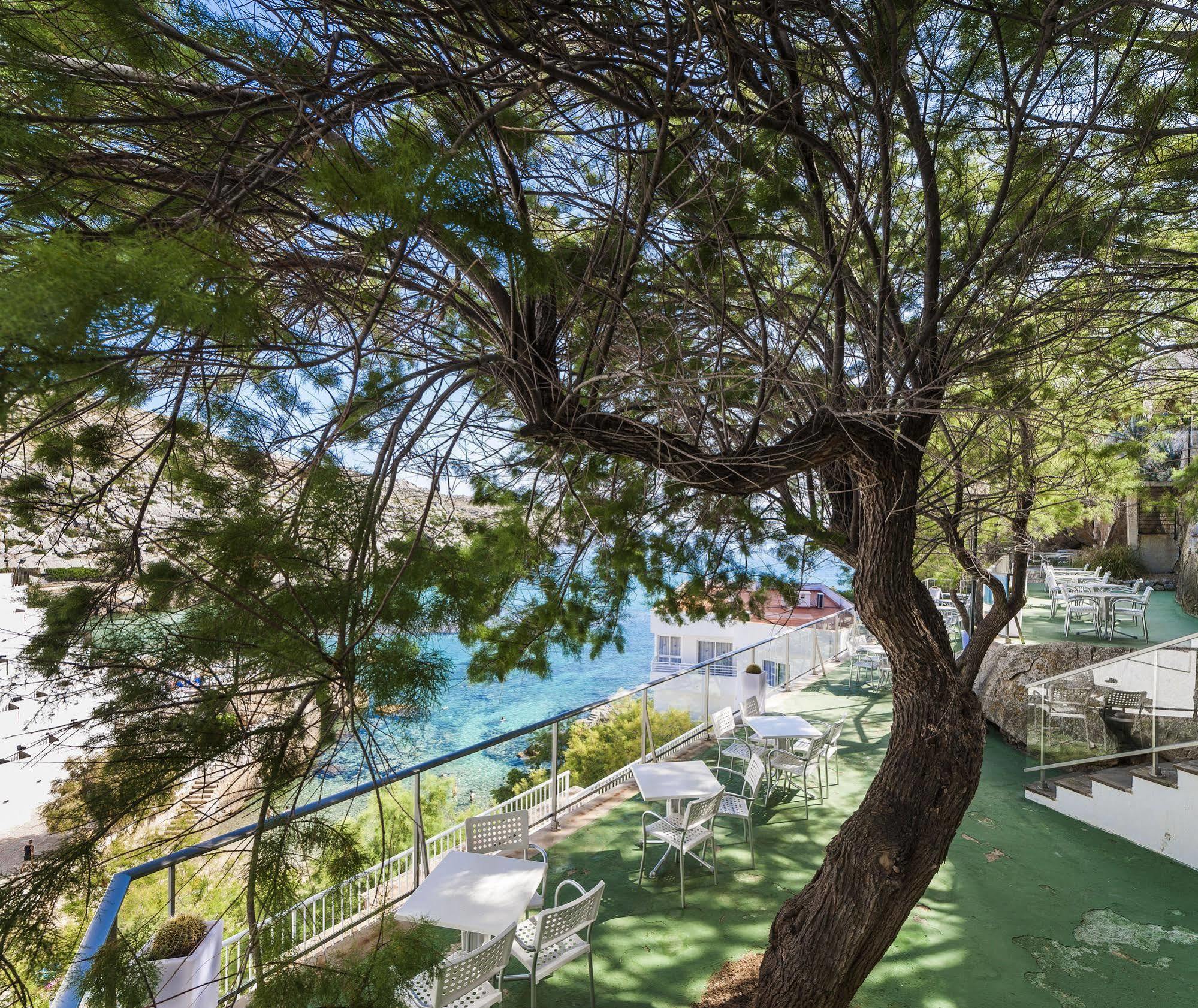Globales Simar Hotel Cala San Vicente  Exterior photo