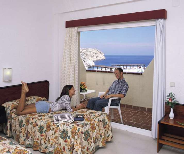 Globales Simar Hotel Cala San Vicente  Exterior photo